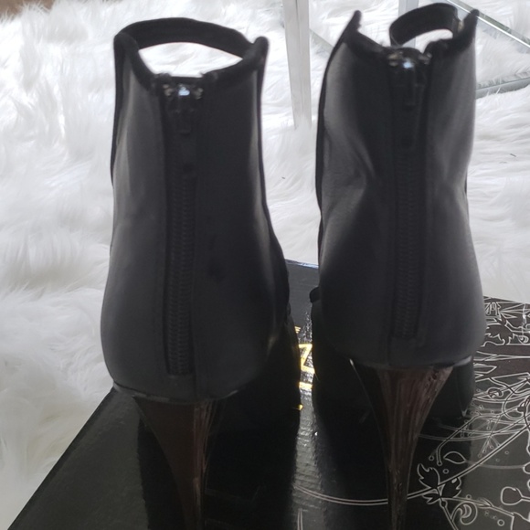 Boot/heels - Picture 3 of 6